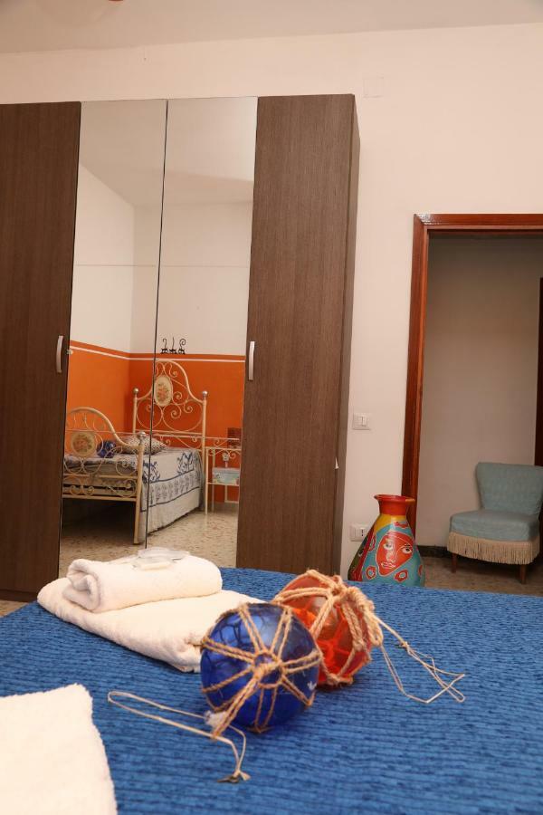 Viale Italia 41: I Migliori Anni Ξενοδοχείο Σάσαρι Εξωτερικό φωτογραφία