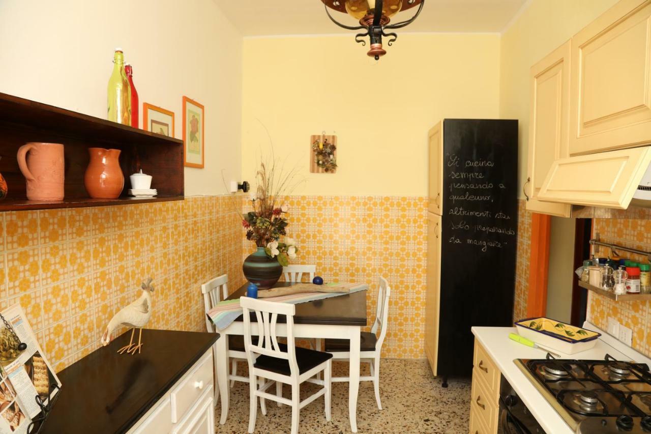 Viale Italia 41: I Migliori Anni Ξενοδοχείο Σάσαρι Εξωτερικό φωτογραφία