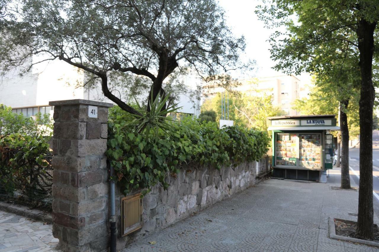 Viale Italia 41: I Migliori Anni Ξενοδοχείο Σάσαρι Εξωτερικό φωτογραφία