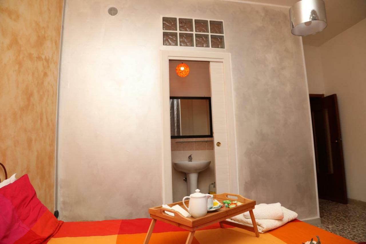 Viale Italia 41: I Migliori Anni Ξενοδοχείο Σάσαρι Εξωτερικό φωτογραφία